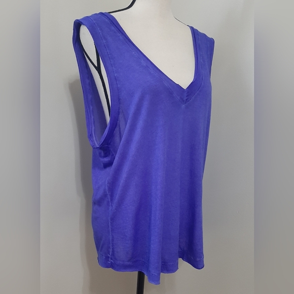 * FINAL SALE* NWOT Free People Movement Henry Sleeveless V-Neck Tank Top PTP 21" - Picture 4 of 5